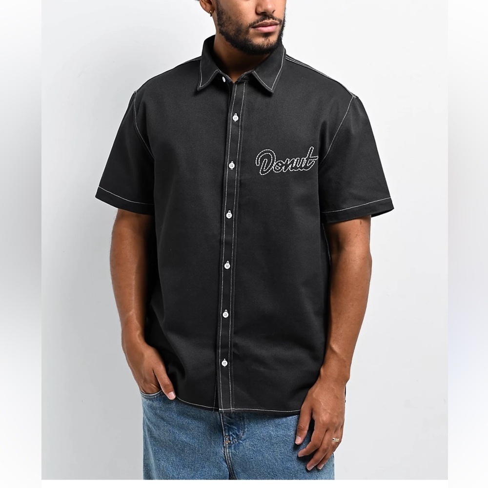 Donut‎ embroidered black white shop shirt Sz L
